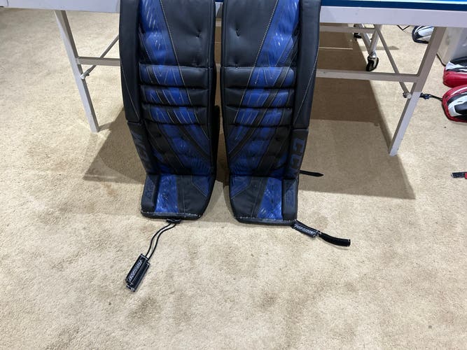 34" CCM Extreme Flex 4 Goalie Leg Pads (Used)