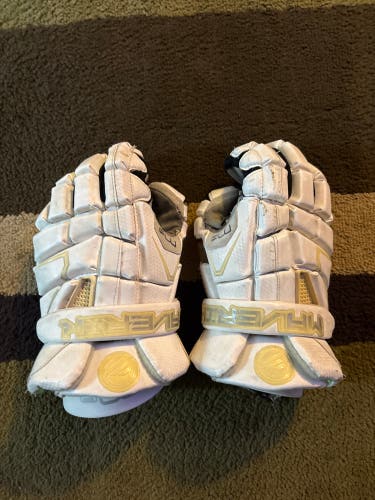 Maverik M4 Lacrosse Gloves (Used)