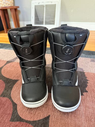 Kid's 3Y (Big Kids / Youth) Vans JUVIE LINERLESS Snowboard Boots (Used)