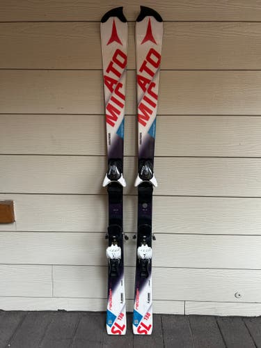 Atomic Redster Slalom SL Junior Racing Skis 138 cm. & Salomon Z12 Bindings Jr. Youth Boys Girls