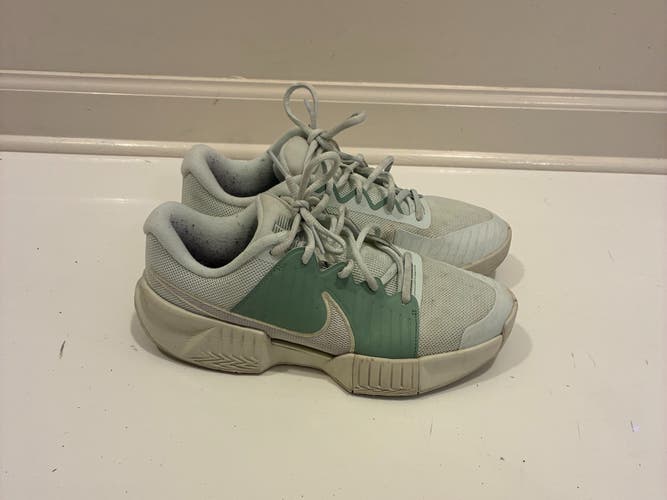 Nike Zoom GP Challenge Pro Tennis Shoes - Size: W 9