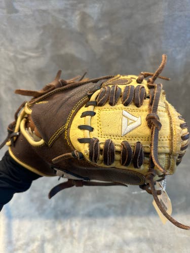Brown Adult Akadema AGC 98 RH Catcher's Baseball Glove 32" (Used)