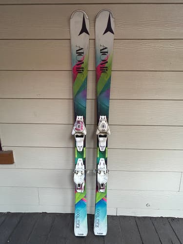 Atomic Cool Minx Women's Rocker Skis 148 cm. with Atomic Lithium 10 Demo Bindings