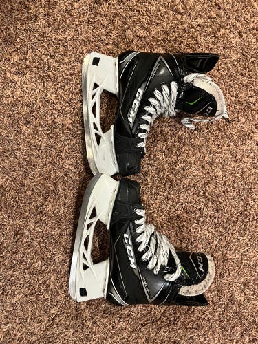 2019 CCM Ribcor 78K Hockey Skates Regular Width 7 (Used)