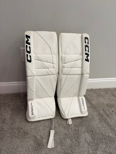 26" CCM EFlex 6.5 Goalie Leg Pads (Used)