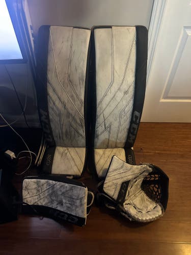 36" CCM Axis XF Pro Regular Goalie Full Set (Used)