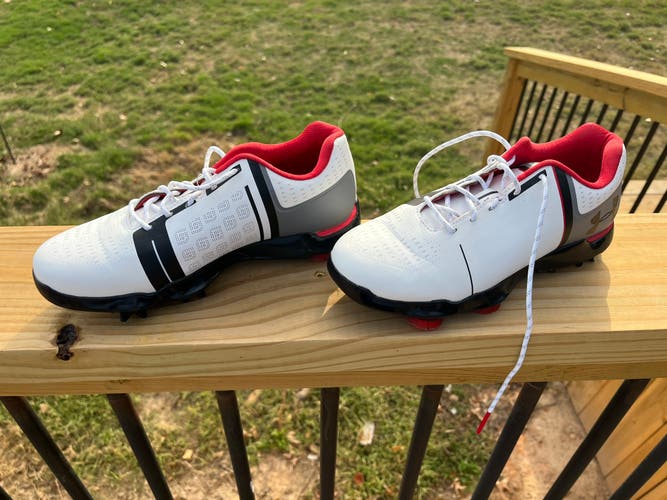 Kid's Under Armour size 4
