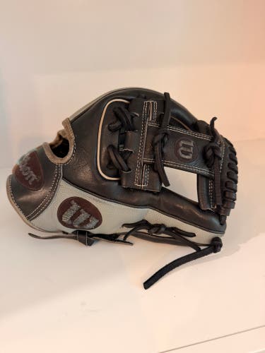 Wilson A2000 1786 RH Infield Baseball Glove 11.5" (Used)
