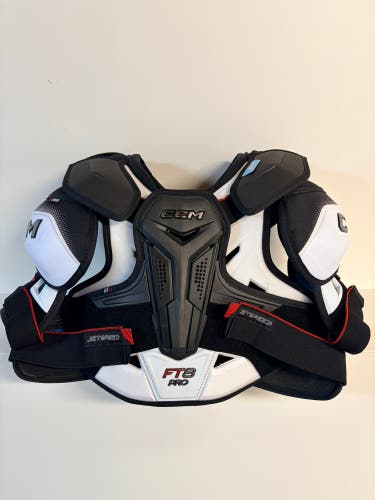 Like New Men's Medium Senior CCM Jetspeed FT8 Pro Shoulder Pads