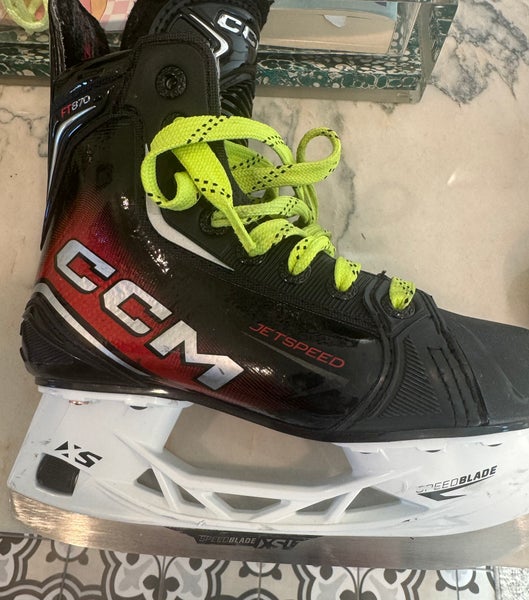 2025 CCM JetSpeed FT870 Hockey Skates Regular Width Size 1 (Used)