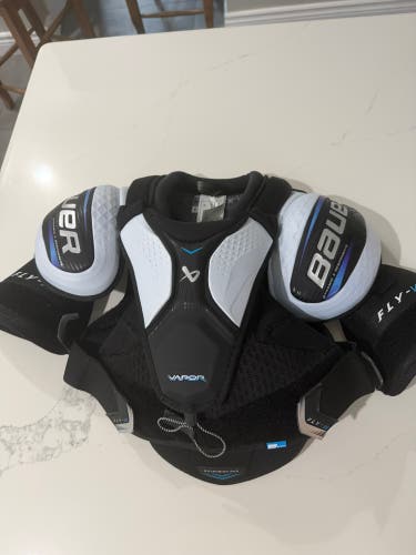 Women's XS Senior Bauer Vapor Flylite Shoulder Pads (New)