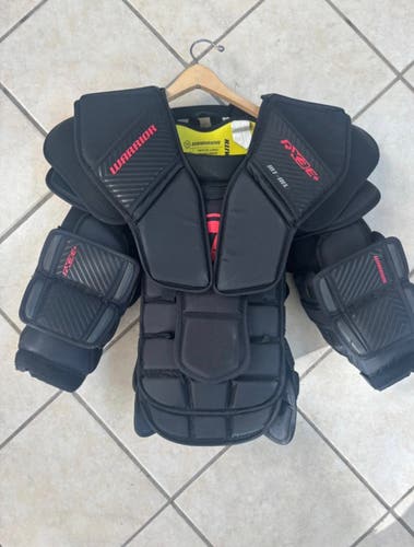 M/L Warrior Ritual X3 E+ Goalie Chest Protector (Used)