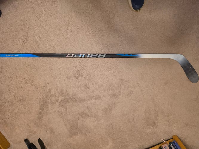 Intermediate Bauer Nexus Sync Right Handed Hockey Stick P28 55 Flex (Used)