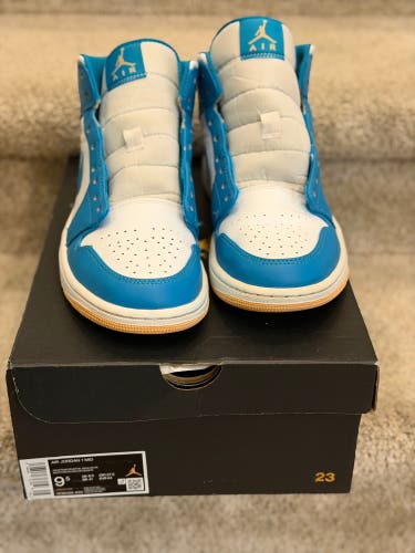 Men's Size M 9.5 (W 10.5) Adult Air Jordan 1 Mid Shoes (Used)