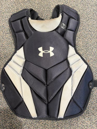 Under Armour Catcher's Chest Protector | 17" (Used)