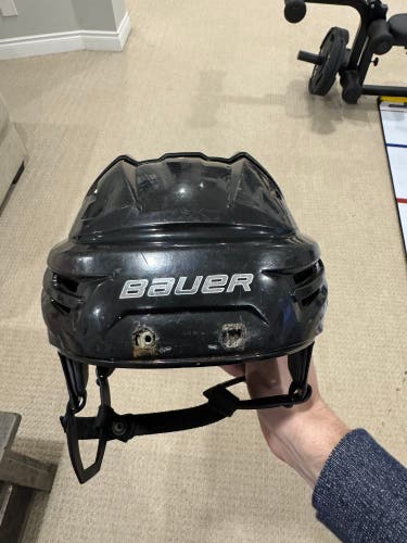 Medium Bauer Re-Akt Helmet (Used)