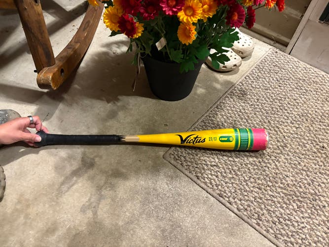 Victus USABat Certified Bat (-10) 17 oz 27" (Used)