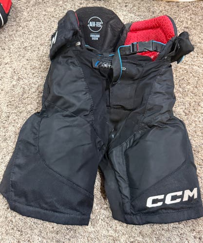 Youth Small CCM JetSpeed FT6 Hockey Pants (Used)