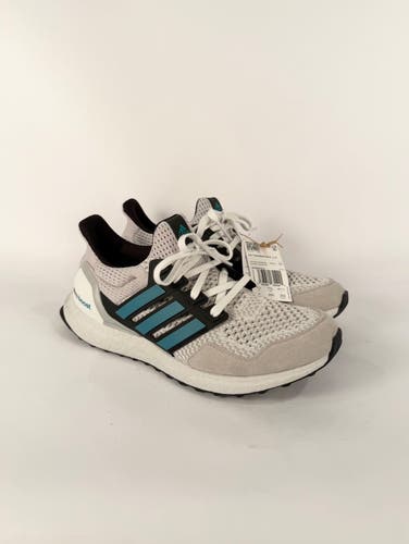 White Men's Size M 8.0 (W 9.0) Adult Adidas Ultraboost Shoes (New)