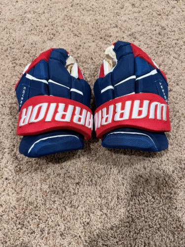 Warrior Covert QR6 Gloves 14" Pro Stock (Used)