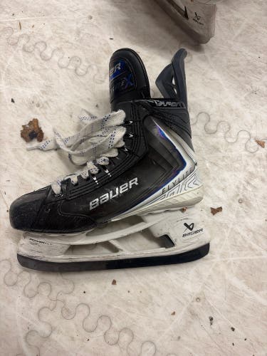 2025 Bauer Vapor Flylite Hockey Skates 6.5 (Used)