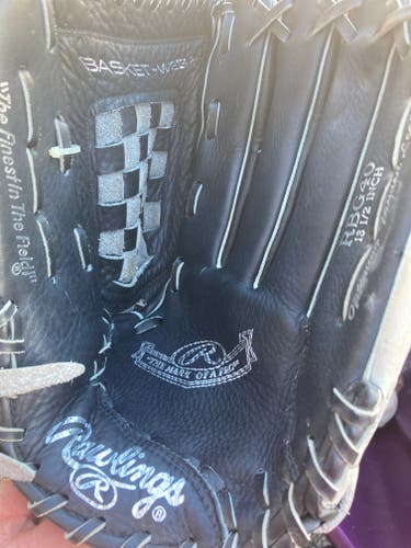Outfield RH Rawlings Baseball Glove 13.5" (Used)