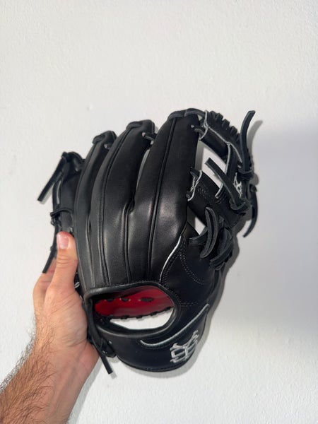 Yardley Y2 Maven Steer 11.5 inch baseball glove right hand throw