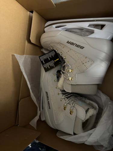 Bauer Tremblant Hockey Skates 9 (New)