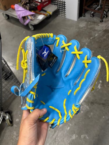Mizuno RH Infield Baseball Glove 11.5" (New)
