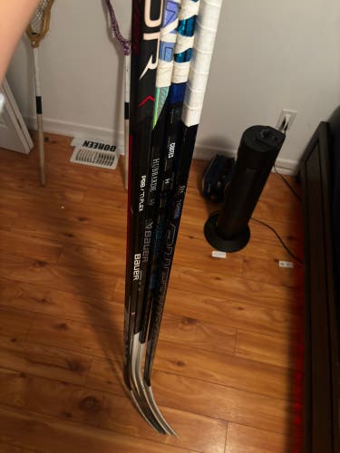 Senior All Black Right Handed Hockey Stick P29 70 Flex Pro Stock (New)