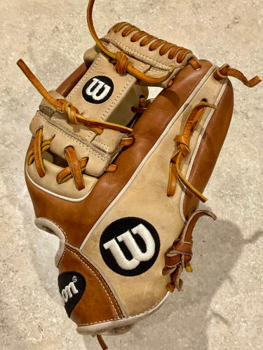 Wilson A2000 1786 RHT Infield Baseball Glove 11.5" (Used)