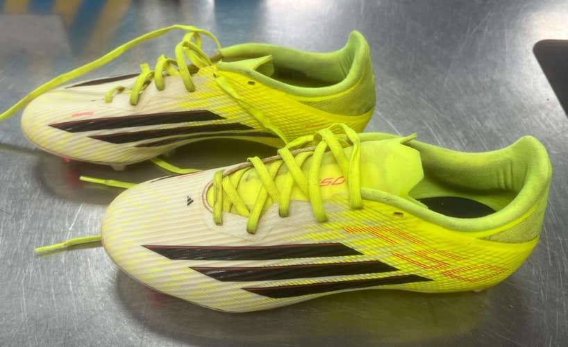 Used Adidas Soccer Cleats White Senior 8 11497-S000162581
