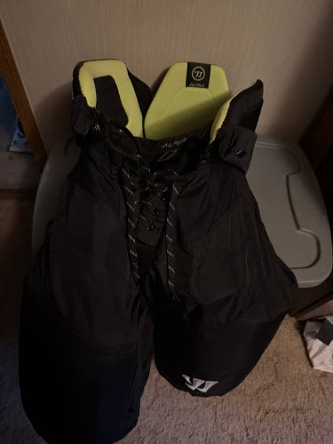Senior Medium Warrior Alpha LX PRO Hockey Pants Pro Stock (Used)