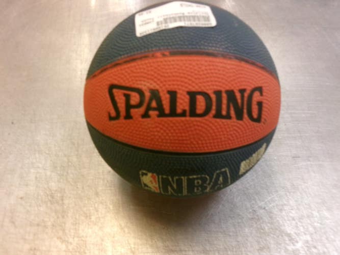 Used Spalding Basketball Youth Outdoor Child 11339-S000207971