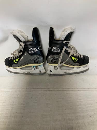 Used Graf SUPRA 503 Junior Hockey Skate Junior 01.5 11823-S000042551