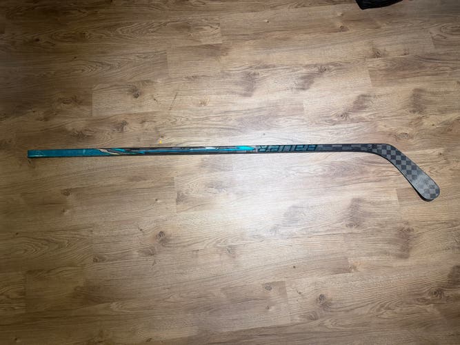 Senior Bauer fuse Right Handed Hockey Stick P92 65 Flex (Used)