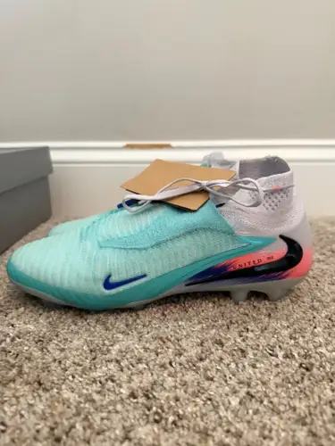 Unisex Size M 7.5 (W 8.5) Nike Nike Phantom 6 High Elite FG 'United Cleats (New)