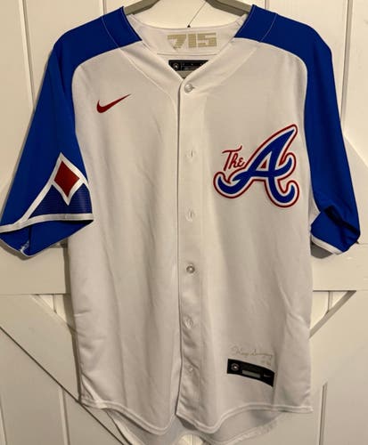 Nike Atlanta Braves   Men’s Size M MLB Jersey BRAND NEW