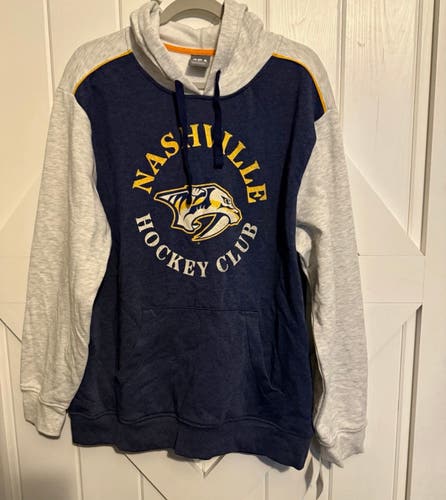 Nashville Predators NHL National Hockey League Hockey Pullover Hoodie- Large