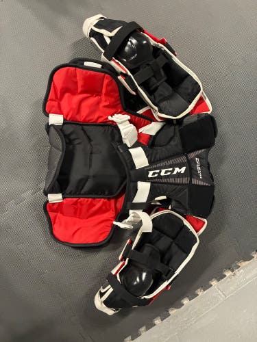 Large/Extra Large CCM EFlex 5.5 Goalie Chest Protector (Used)