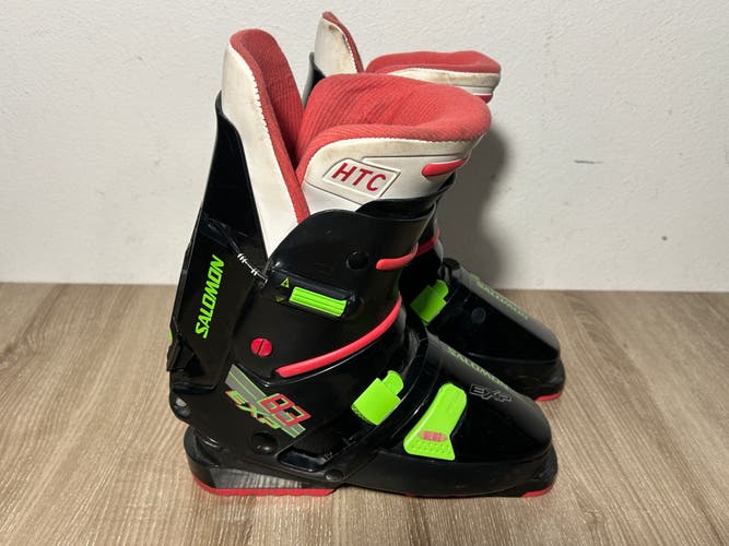 Vintage Womens Salomon EXP 83 HTC Rear Entry Ski Boots in Neon Colors, size 28.0 Mondo / 9 US