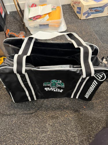 Black Adult Unisex Large/Extra Large Warrior Duffle Bag (New)