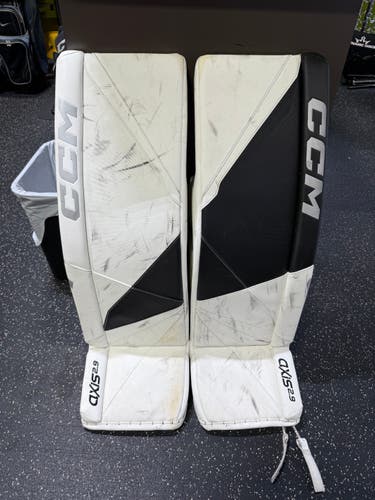 35" CCM Axis 2.9 Goalie Leg Pads (Used)