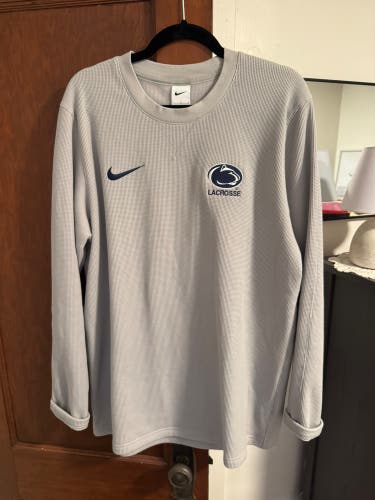 Penn State Waffle Crew Sweatshirt - Mens Large (Used)