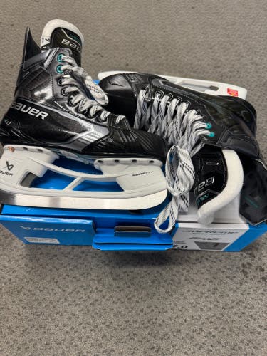 2026 Bauer Supreme F40 Hockey Skates Size 7 (New) Fit 1