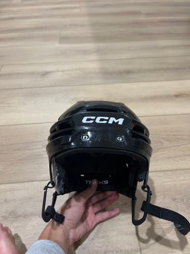 Medium CCM Tacks 720 Helmet (New)