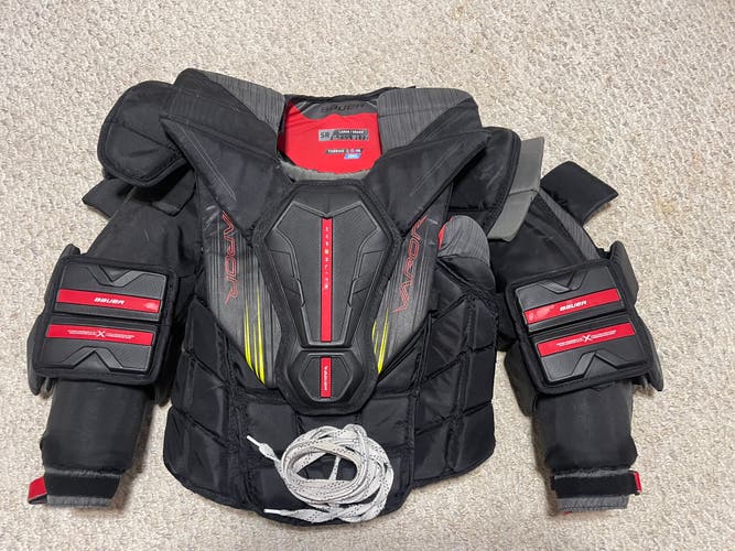 Large 2024 Bauer Vapor Hyperlite 2 Goalie Chest Protector (Used)
