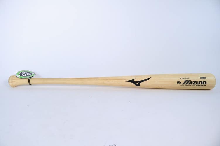 New Mizuno Classic Bamboo MZB271 Wood Baseball Bat 32in BBCOR Cert. New Read #97