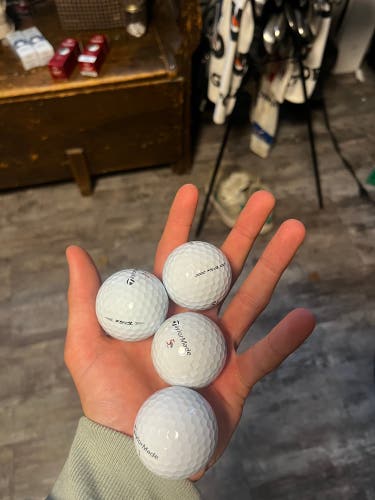 Taylormade Tp5 Balls 12 Pack (1 Dozen) (Used)