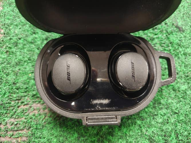 Bose QuietComfort Noise Cancelling Earbuds with Dexnor Rugged Shockproof Case